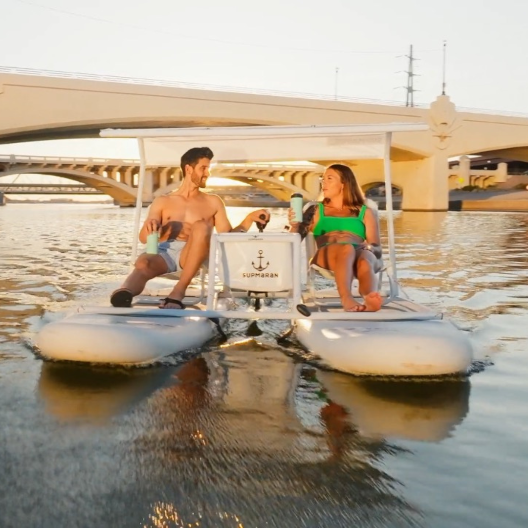 Ali ste pripravljeni na povsem novo doživetje plovbe, ki združuje inovativnost, varnost in popolno svobodo na vodi? SUPMaRaN ni navadno plovilo, ampak edinstvena kombinacija katamarana in supa, ki omogoča izjemno doživetje na rekah, jezerih in morju.